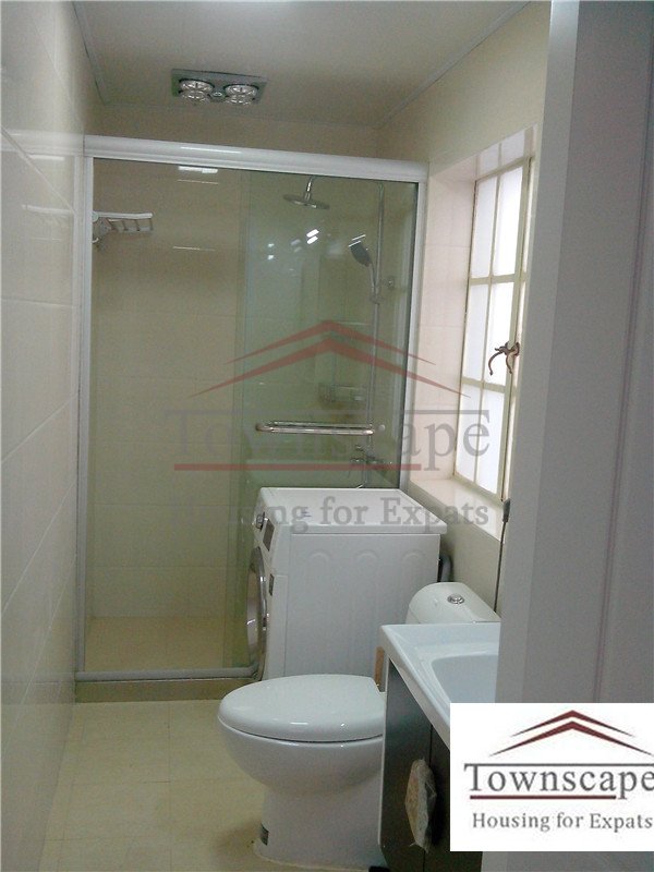  Renovated 2 Bedroom Lane House in Shanghai Old Town