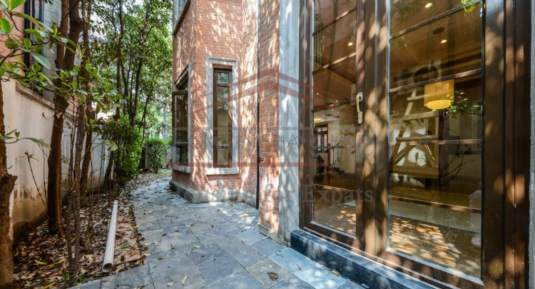  Renovated 4 BR House in French Concession with garden and roof terrace