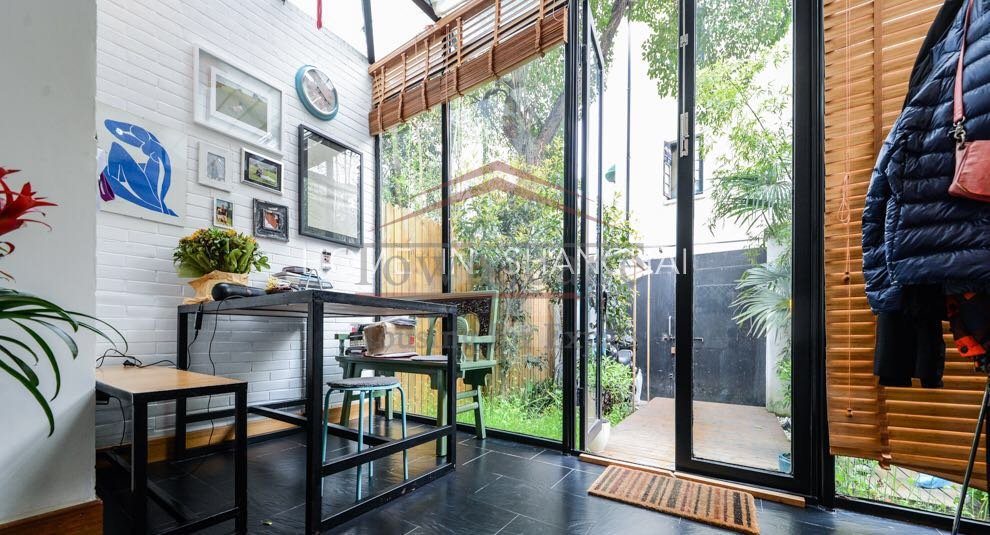Rent apartment in Shanghai Beautiful 2 BR French Concession Lane House w/ garden and floor heating