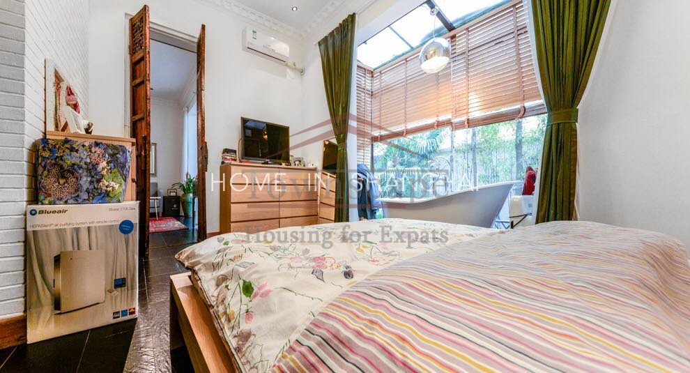  Beautiful 2 BR French Concession Lane House w/ garden and floor heating