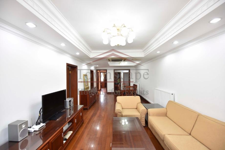 Xujiahui apartment Beautiful 3 Bed Xujiahui apt w/study and maids room