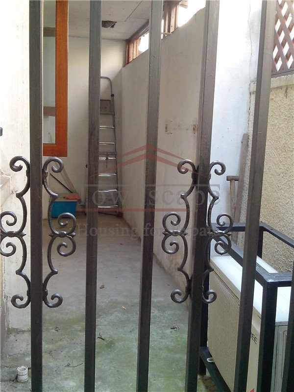  Wonderful 2 BR French Concession Lane House w/ floor heat & yard