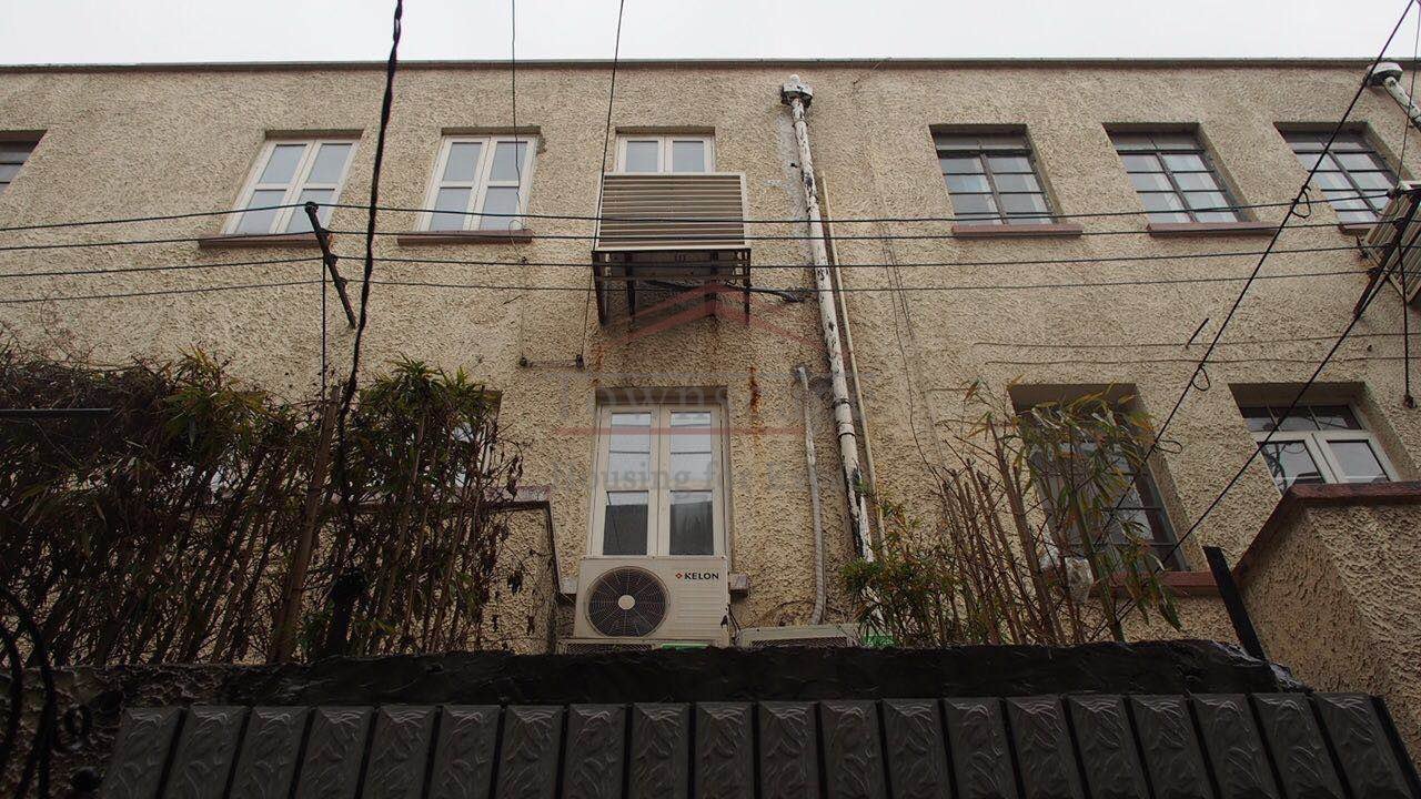 Rent apartment in Shanghai Luxury 5 Bedroom Lane House in Shanghai Jing An Temple