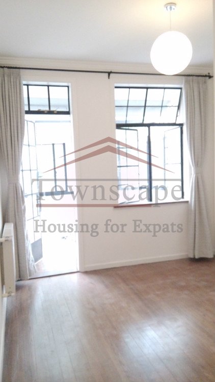 Shanghai villa Gorgeous 3 bed Lane House w/ garden and wall heating