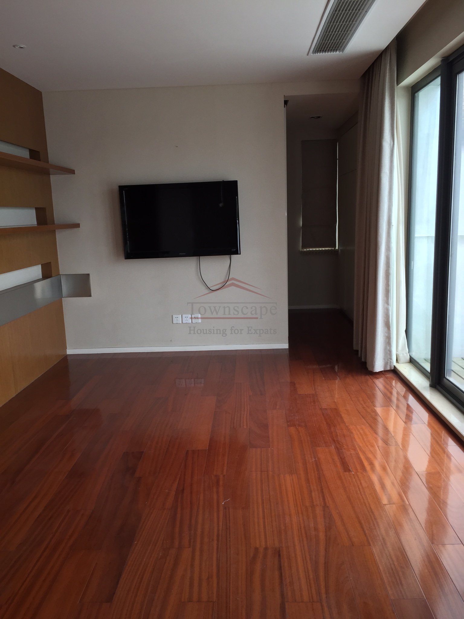  Beautiful 4 bed Villa in Qingpu, West Shanghai