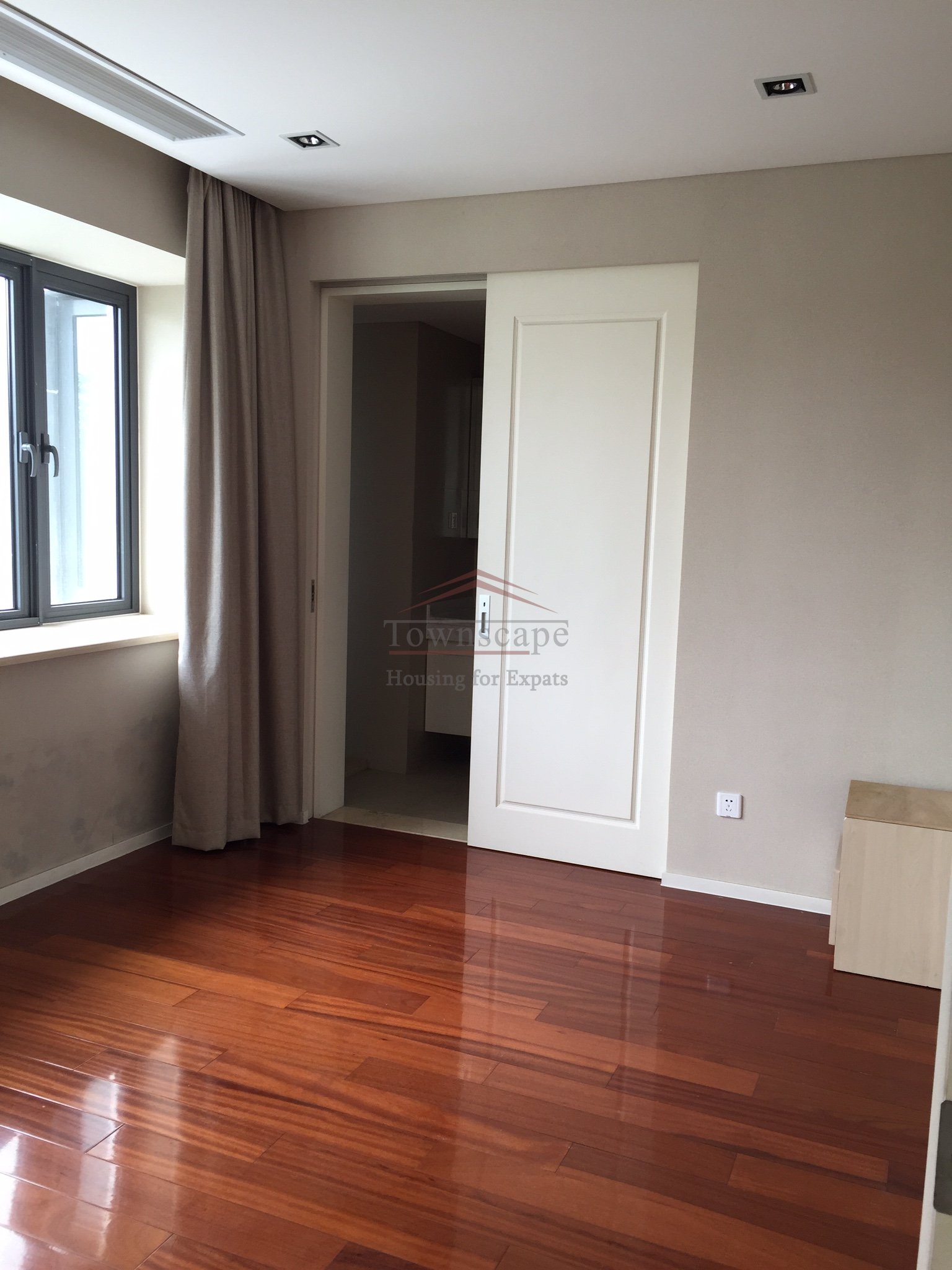  Beautiful 4 bed Villa in Qingpu, West Shanghai