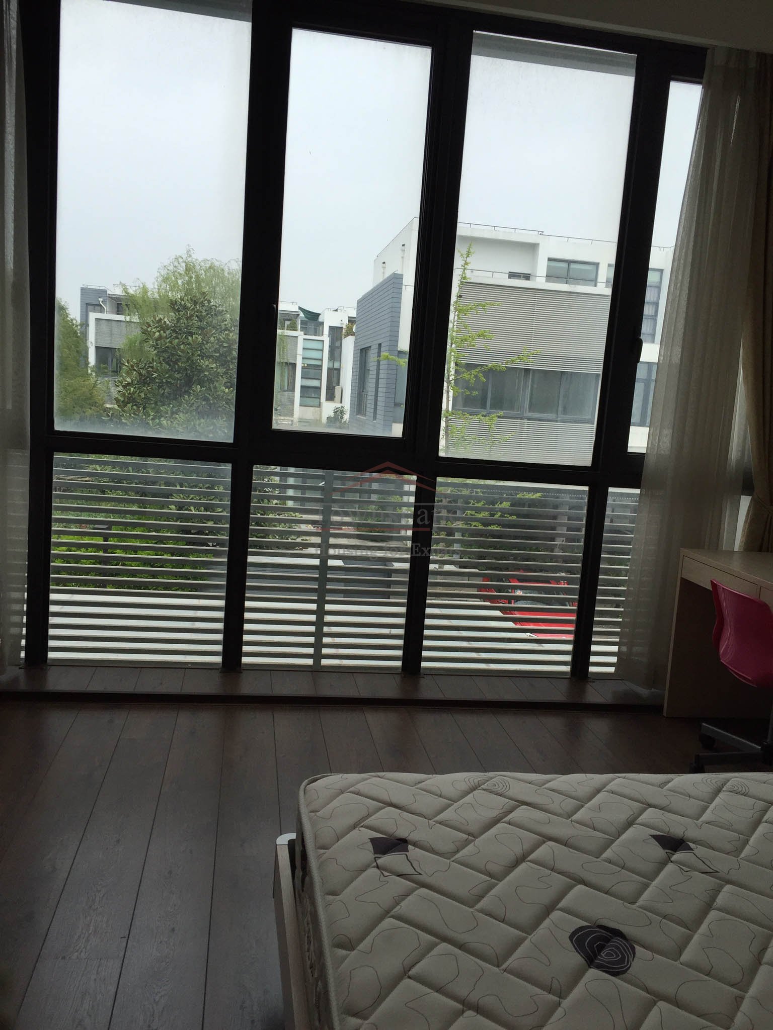  Excellent 3 Bed villa w/ office+garden in Shanghai