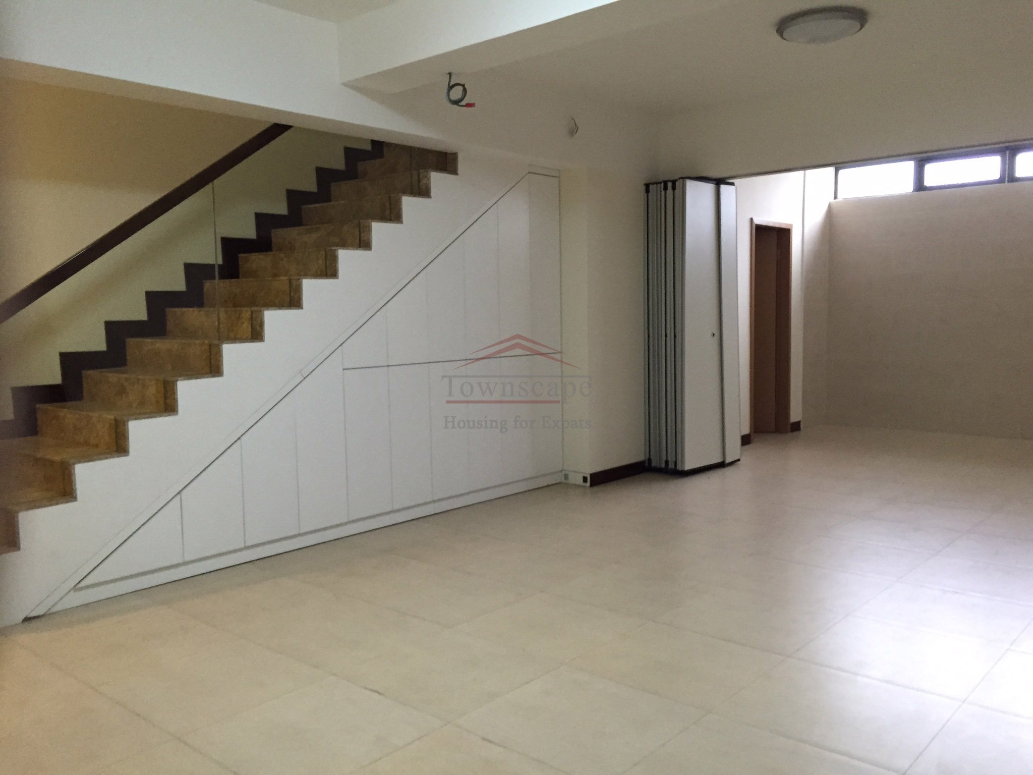  Excellent 3 Bed villa w/ office+garden in Shanghai