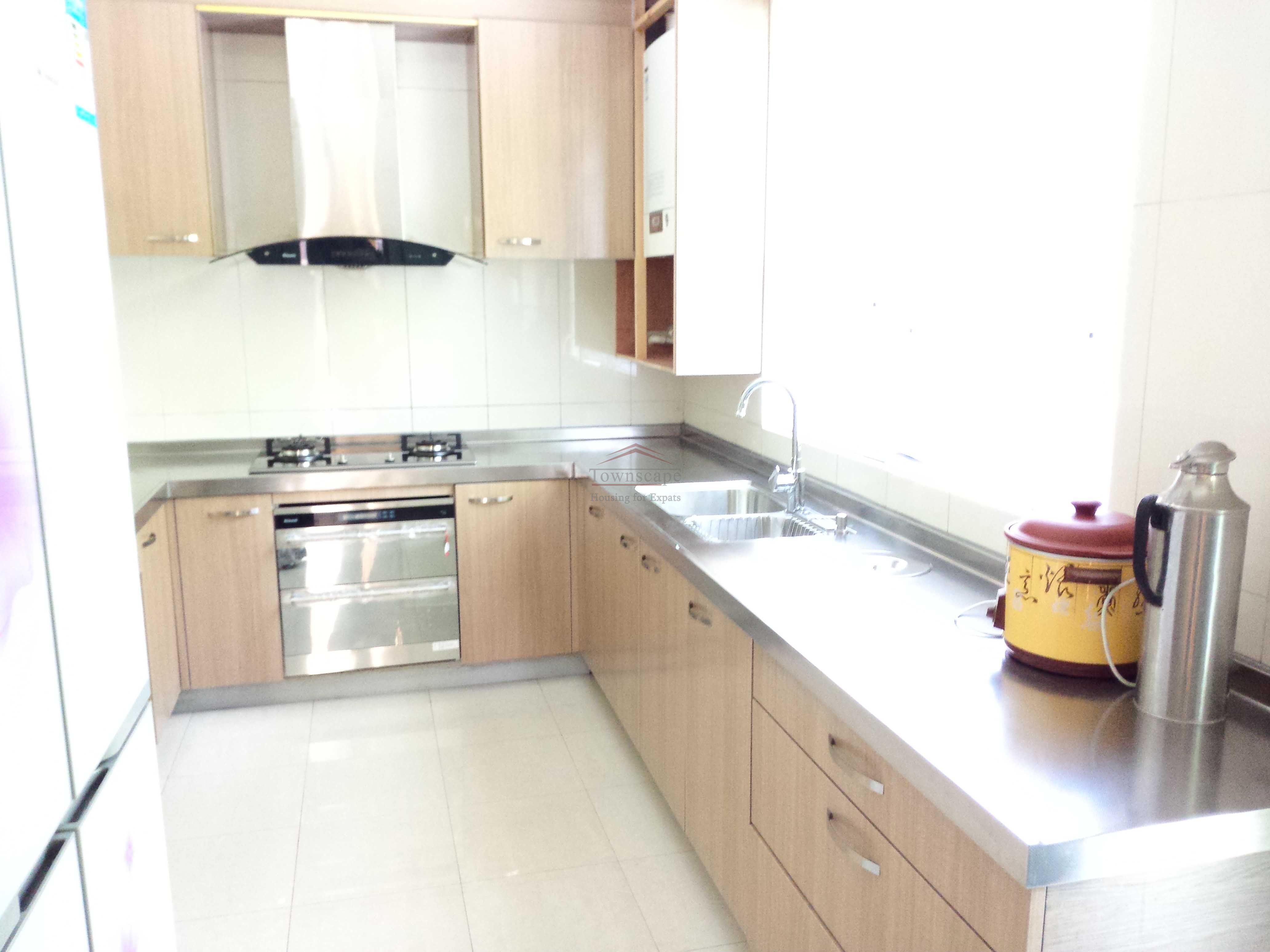 Villa international school Huge 5 BR Villa in Western Shanghai for rent