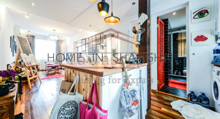 rent apartment Shanghai Beautiful Renovated Lane House in Xujiahui area w/terrace+heating