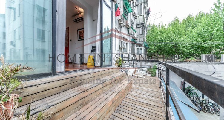  Beautiful Renovated Lane House in Xujiahui area w/terrace+heating