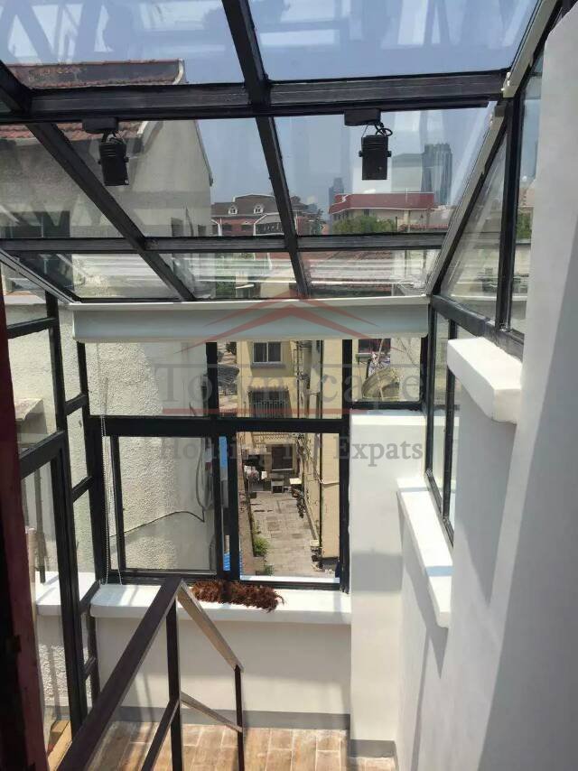 apartment in Shanghai Excellent 2 bedroom Lane House w/wall heating + terrace