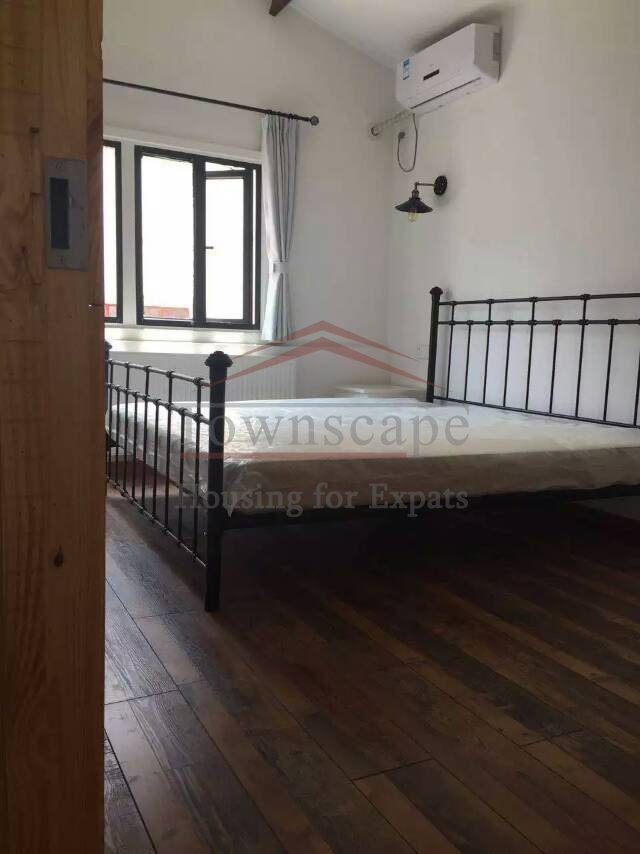 apartment shanghai Excellent 2 bedroom Lane House w/wall heating + terrace