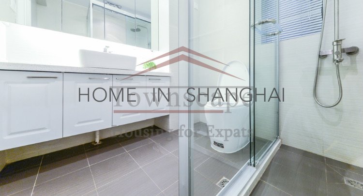  Excellent 4 bedroom apartment in Shanghai w/floor heating