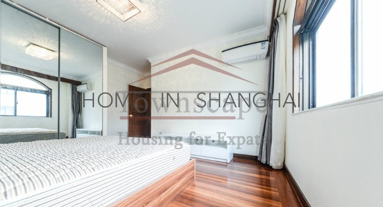  Fantastic 3 BR Apt nr L1 Hengshan Road w/ floor heating