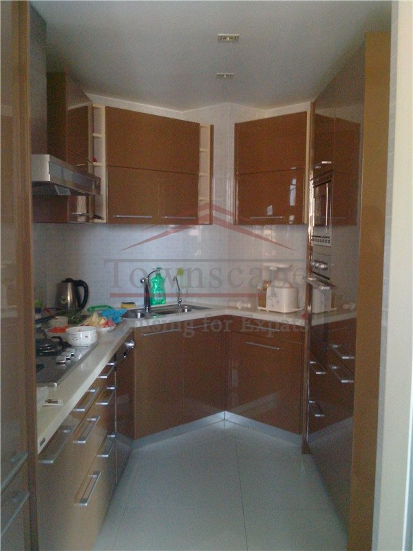  Excellent 3 Bed Apt. in Central Residence Shanghai w/ floor heat