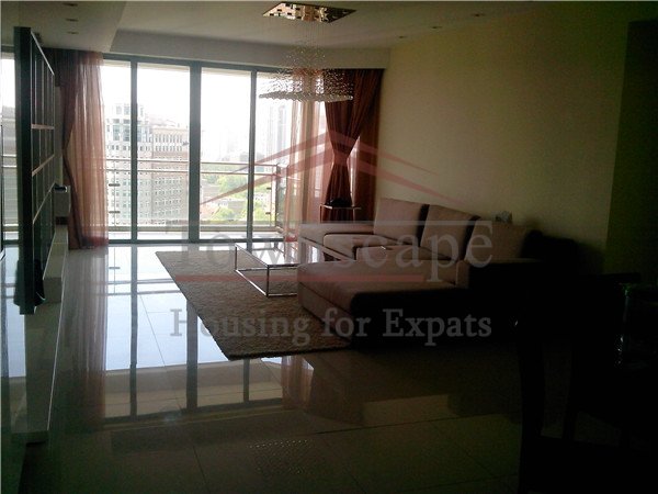  Excellent 3 Bed Apt. in Central Residence Shanghai w/ floor heat