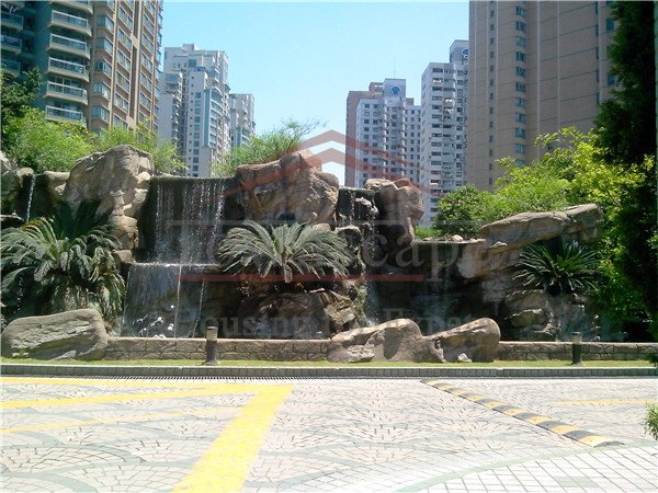  Excellent 3 Bed Apt. in Central Residence Shanghai w/ floor heat