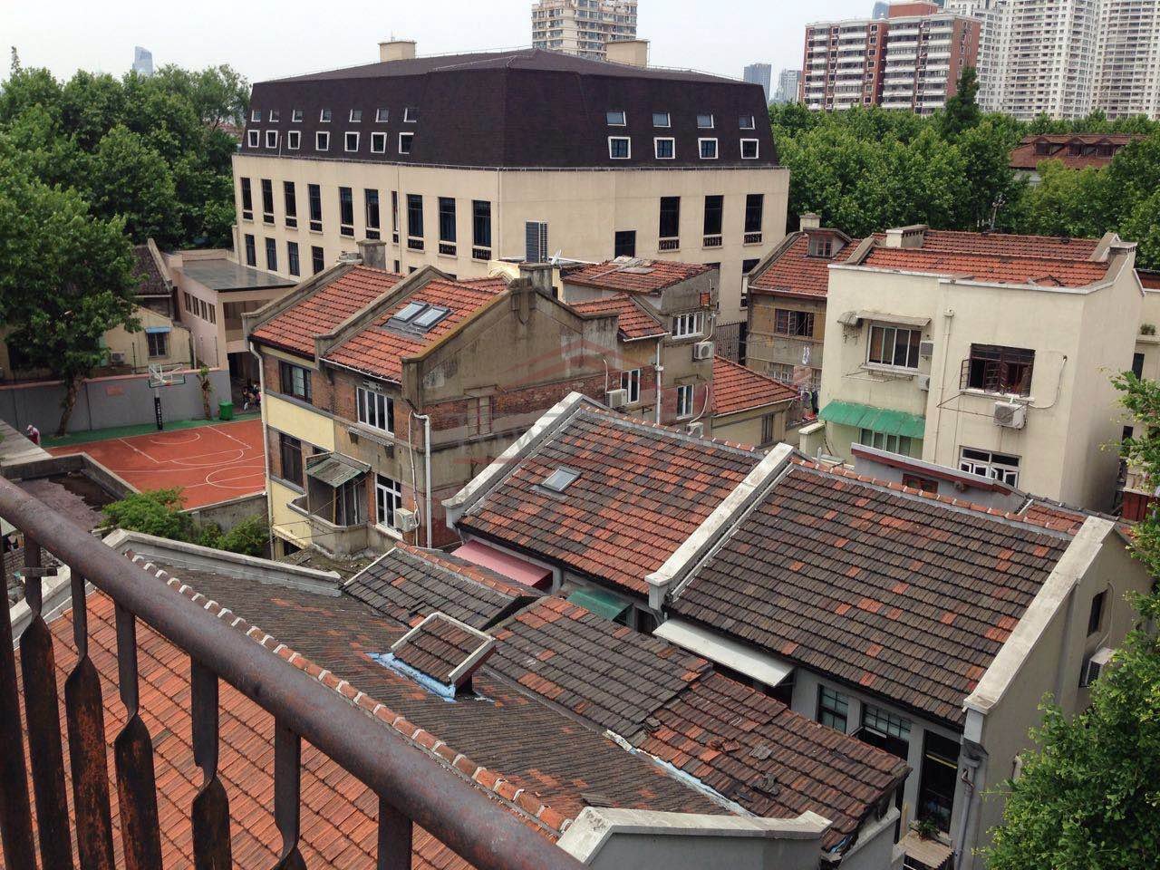  Excellent 2 BR Lane House apt. South Shanxi road colonial area