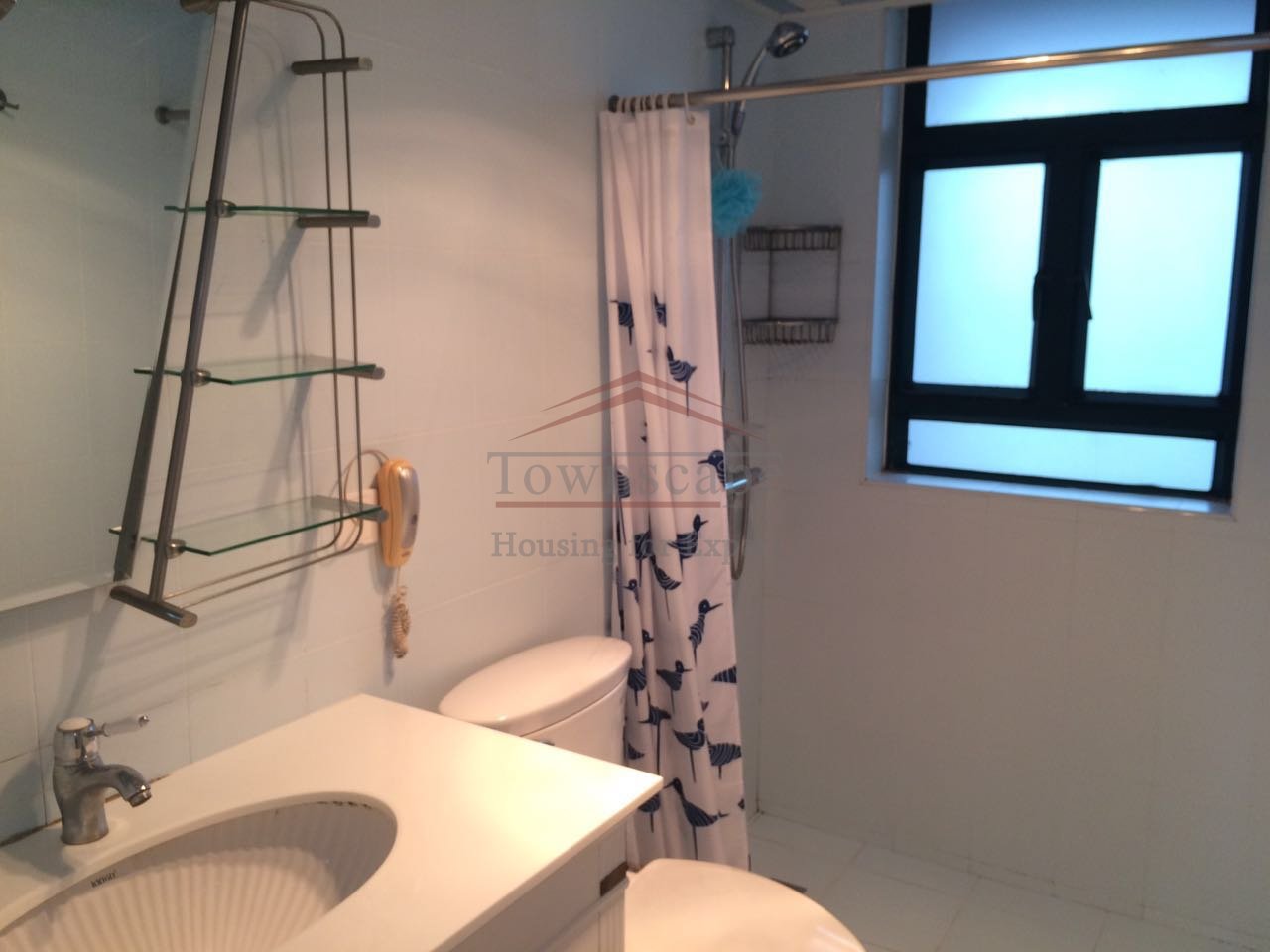  Excellent 2 bedroom Apt. in Shanghai French Concession