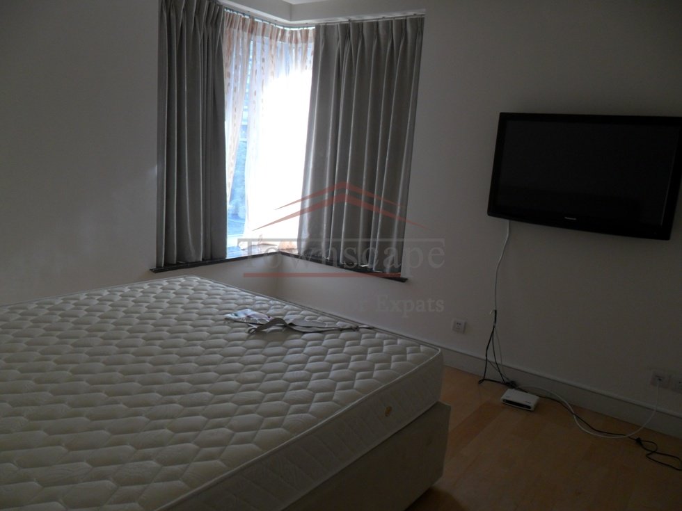  Spacious 3BR Apartment for rent in Pudong Residential Area