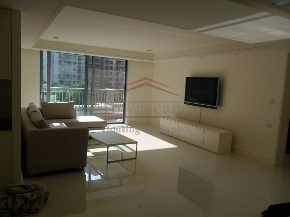  Spacious 3BR Apartment for rent in Pudong Residential Area