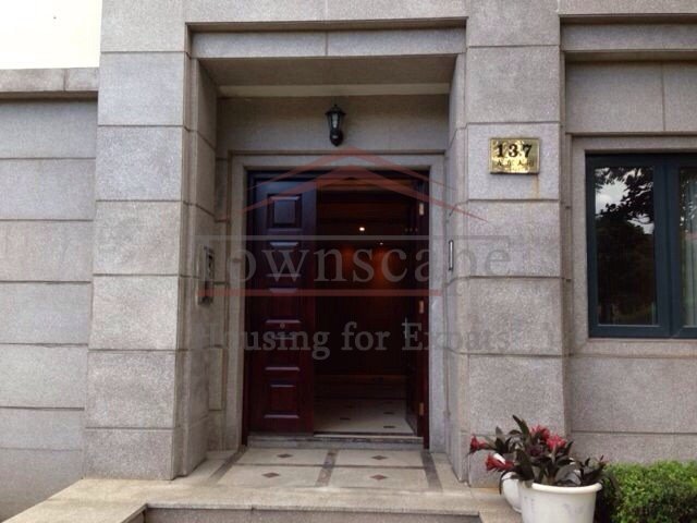  Excellent 4BRs Villa for rent in Palm Springs Garden, Pudong