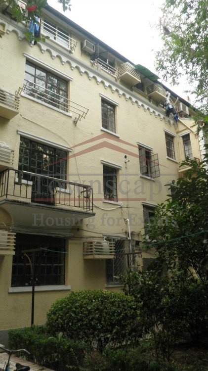  Beautiful Spacious 2BR Lane House for rent in French Concession