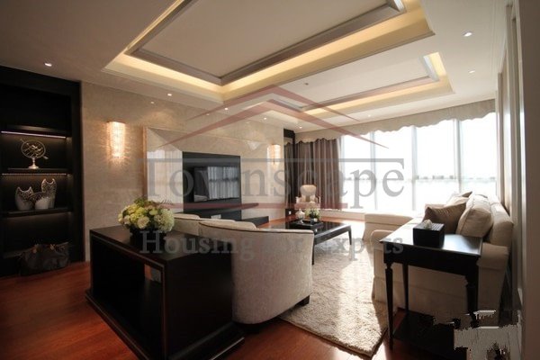  Superb 3BR apartment for rent in Hongqiao residential Area