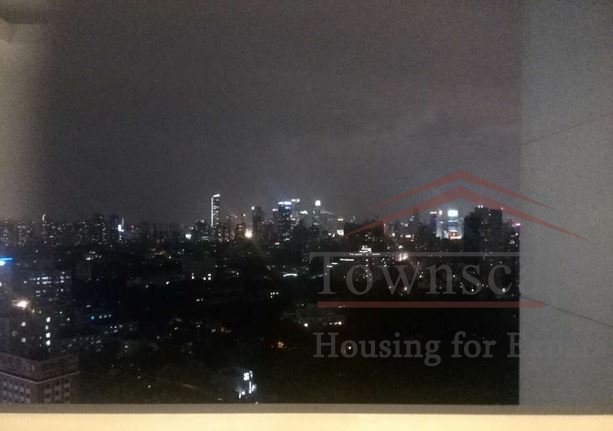  Excellent 2BR Apartment for rent in Xujiahui Commercial Area