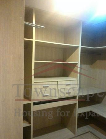  Excellent 2BR Apartment for rent in Xujiahui Commercial Area