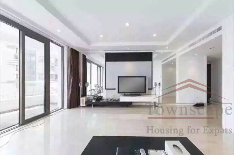  4BR Luxury Apartment for rent in Shanghai Downtown Area