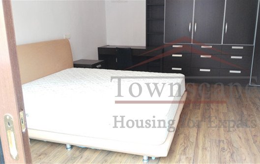  Luxury 4BR apartment for rent in Gubei Residential Area