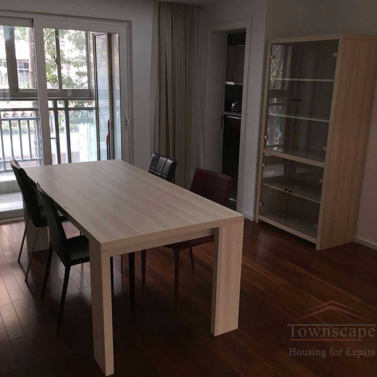  Modern 3BR apartment in Gubei residential area