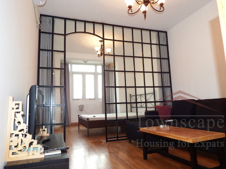  Amazing 1BR Lane House in Jing’an Temple Area