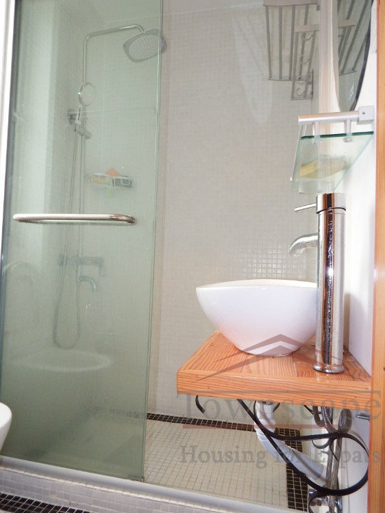  Amazing 1BR Lane House in Jing’an Temple Area
