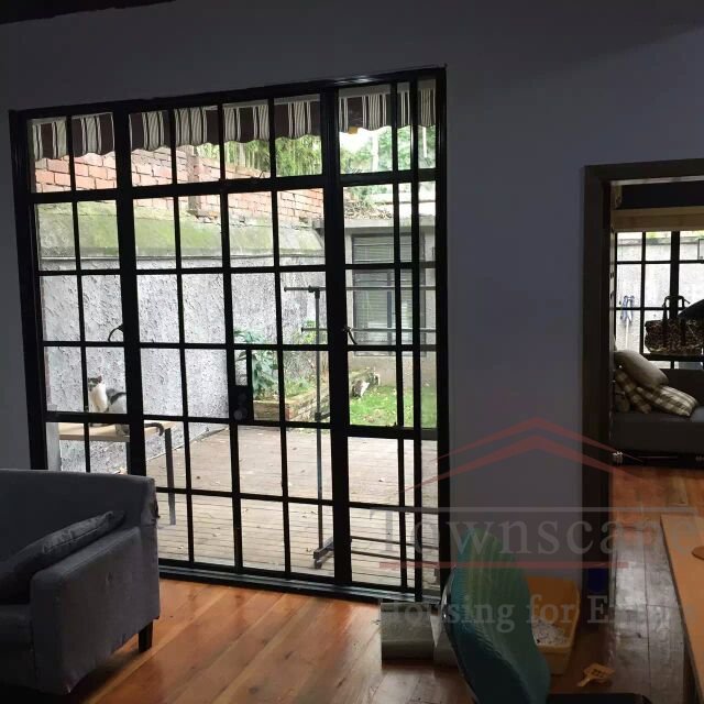  Beautiful 2BR Lane House with private garden in Jing an Temple