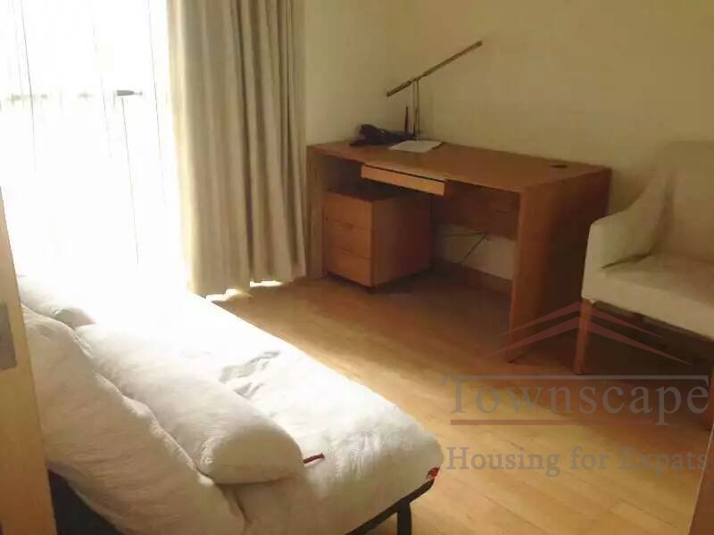  Nice 2BR Apartment for rent in Xintiandi