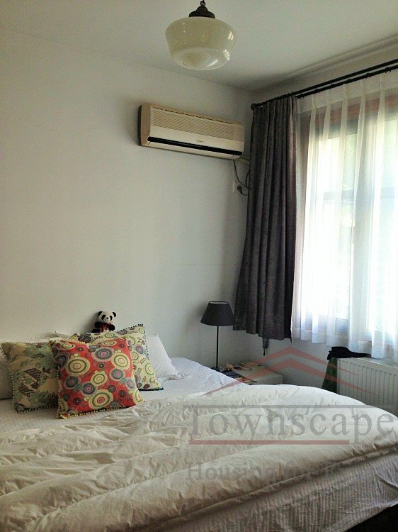3br old apartment in french concession  3BR Old Apartment for rent in French Concession