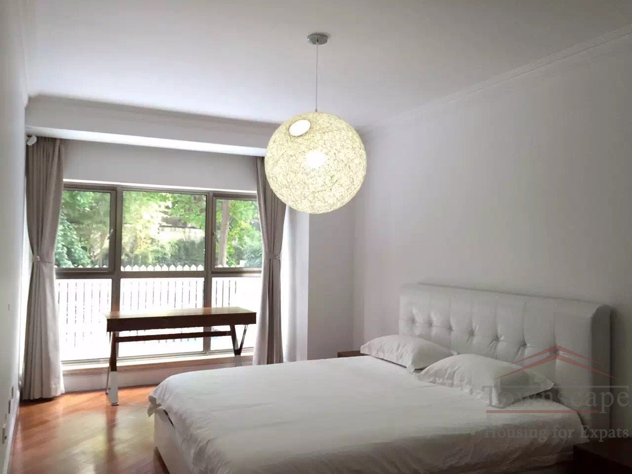  Luxurious 3BR Apartment for rent in Former French Concession