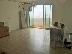 changning apartment Lovely Fresh Renovation: 3BR Duplex Apartment for Rent /w balcony & 2 terraces