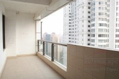 Shanghai deluxe rentals Spacious Luxury Residence High Floor with River View in Lujiazui