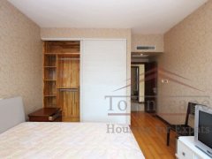 Shanghai apartment for rent Simple, neat and inviting 2BR Apartment in Pudong Lujiazui