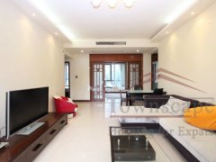 Lujiazui apartment rentals Simple, neat and inviting 2BR Apartment in Pudong Lujiazui