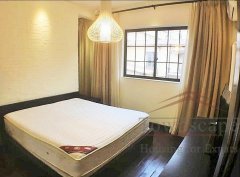 Shanghai house with 4 bedrooms Old townhouse with terrace in South Jingan