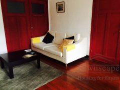 homey apartment in shanghai downtown Homey 1+1BR in historic house on Yongjia Road