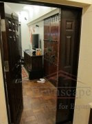 secure apartment in shanghai Spacious apartment with great kitchen in Zixun Courtyard on Julu Road