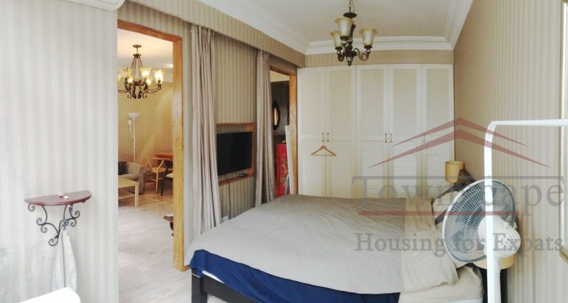 Shanghai lane house for rent Lane House Apt w/ good kitchen at Jiaotong Uni, Metro Line 10 & 11