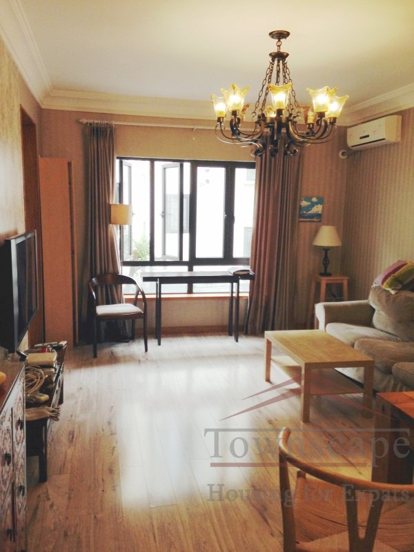 1br apartment near jiaotong university Lane House Apt w/ good kitchen at Jiaotong Uni, Metro Line 10 & 11