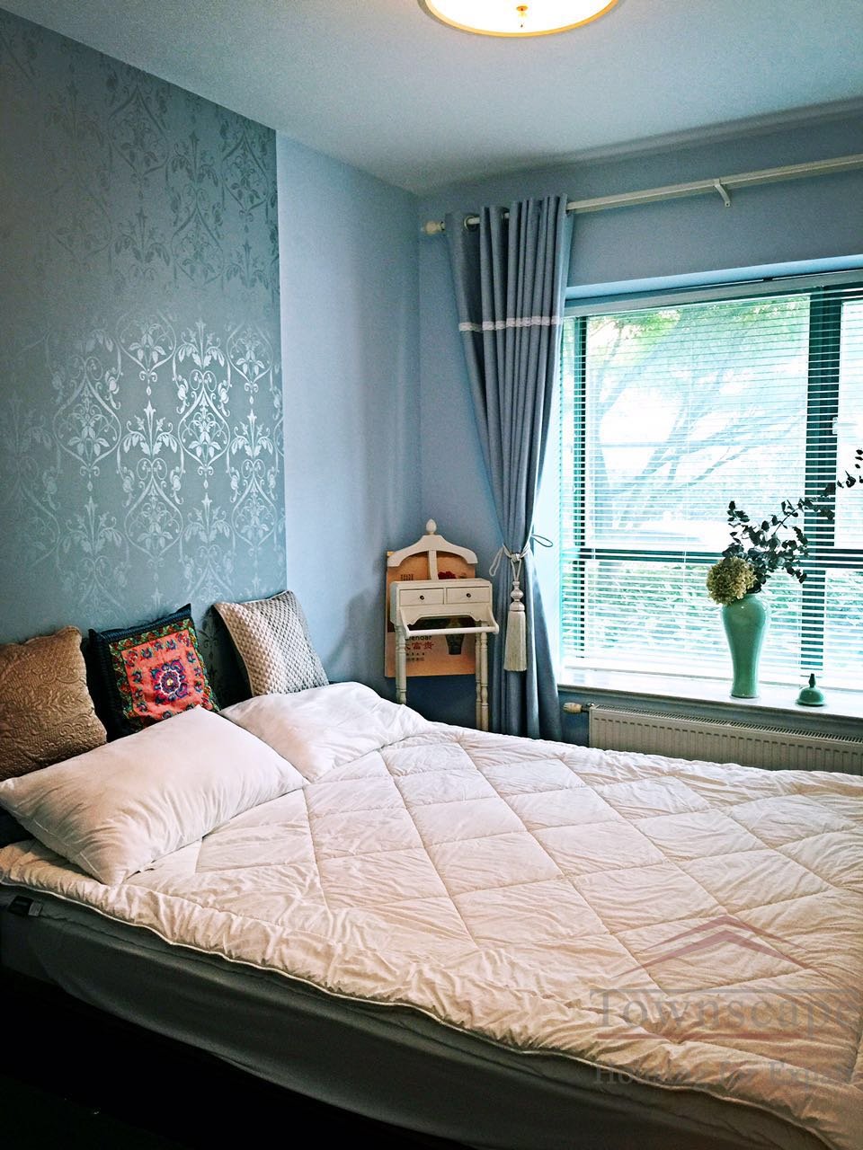 4br apartment in shanghai Spacious family apartment for rent in Changning nr West Yan